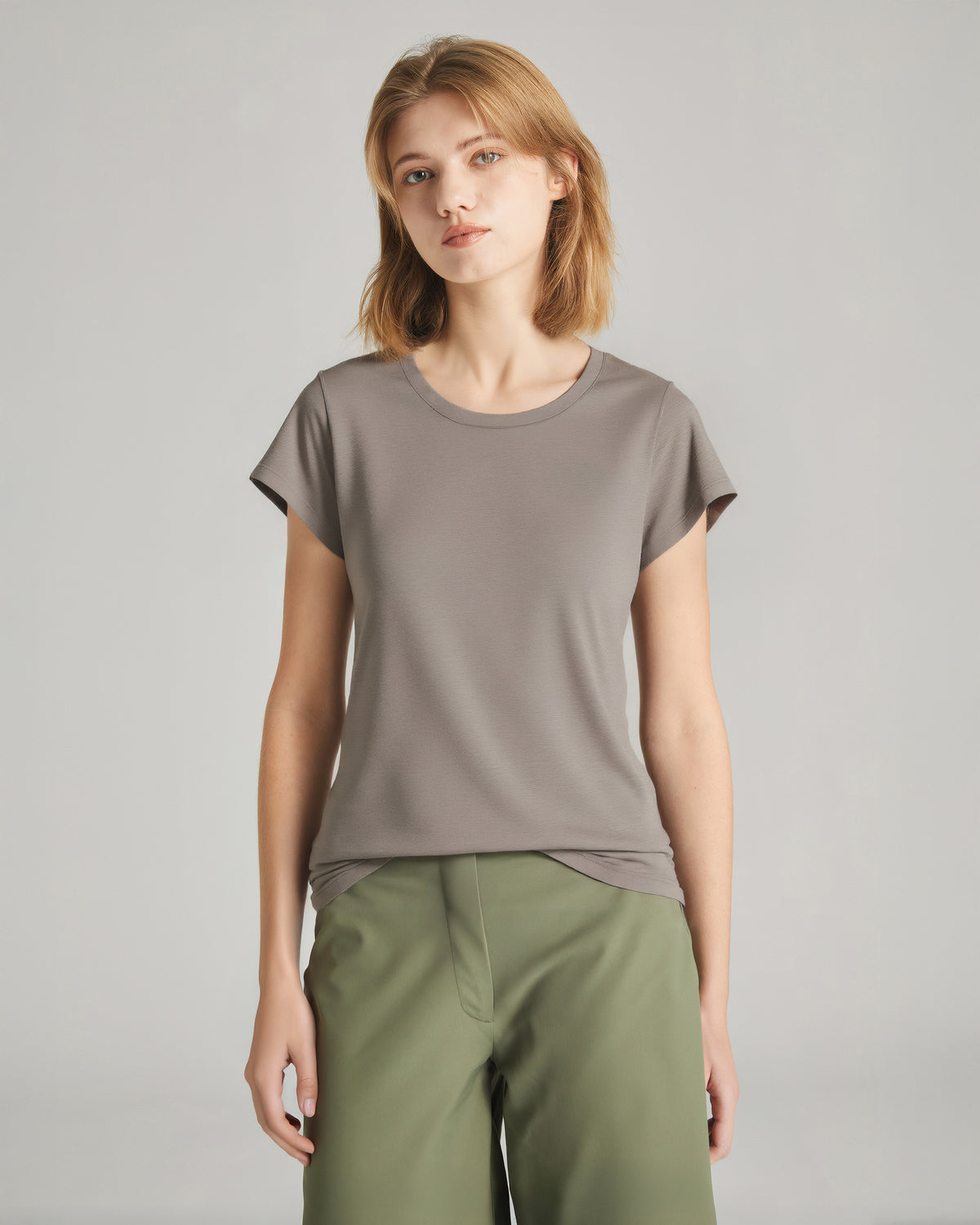 WOMEN'S SLIM FIT CAP SLEEVE TEE